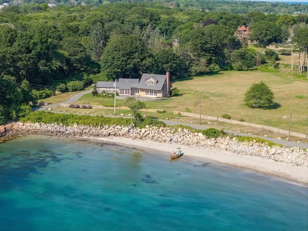 Photo of 100 Eastern Point Blvd