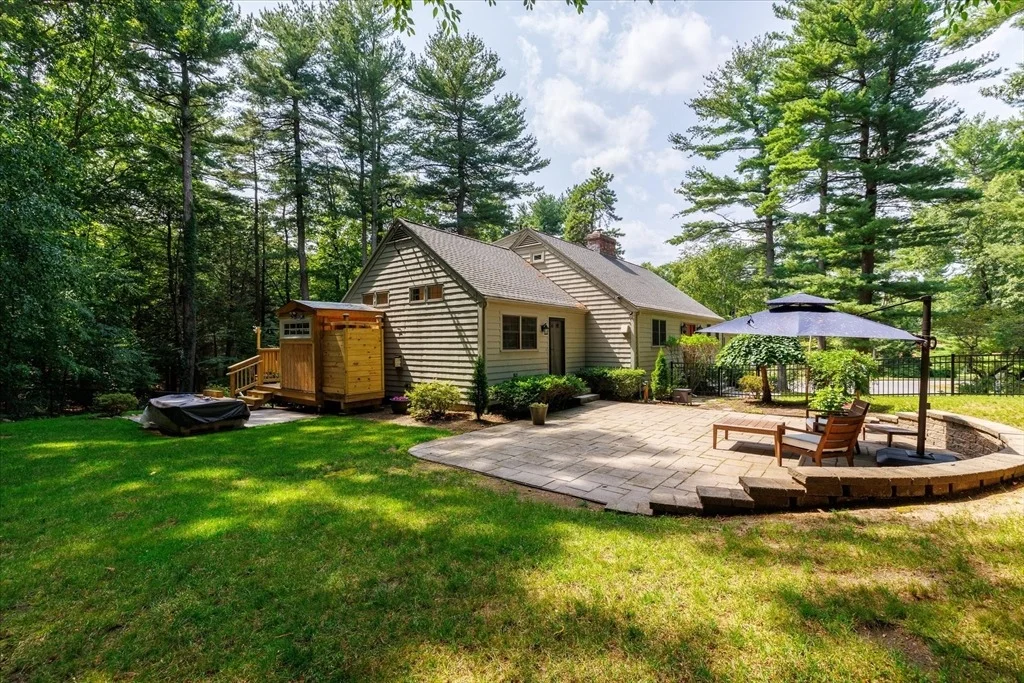 Photo of 33 Pine Arden Dr