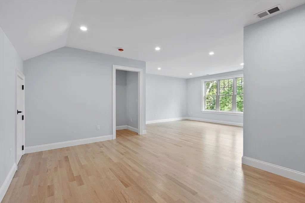 Photo of 786 Main St
