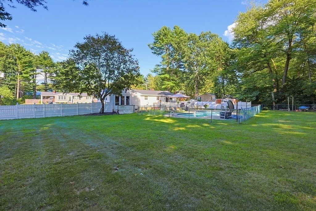 Photo of 8 Pontiac Rd