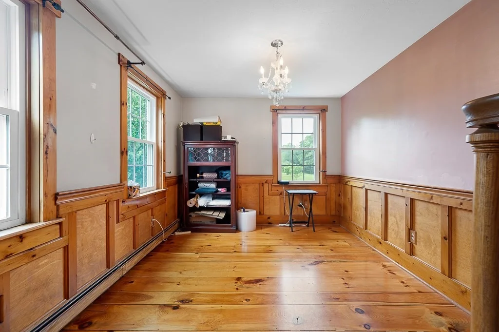 Photo of 85 Millbury Rd