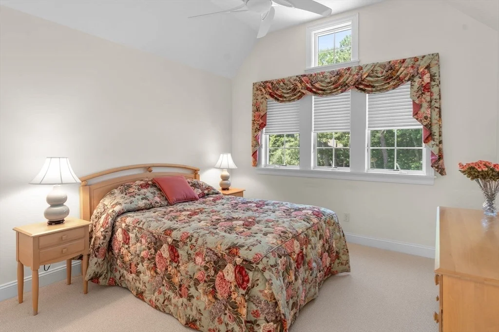 Photo of 14 Glenneagle Dr