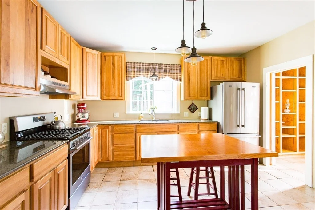Photo of 106 Pleasant St