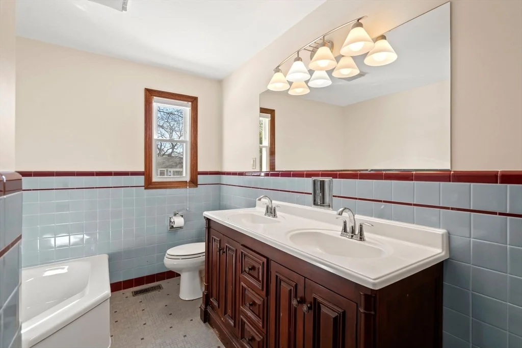 Photo of 74 Durso Ave