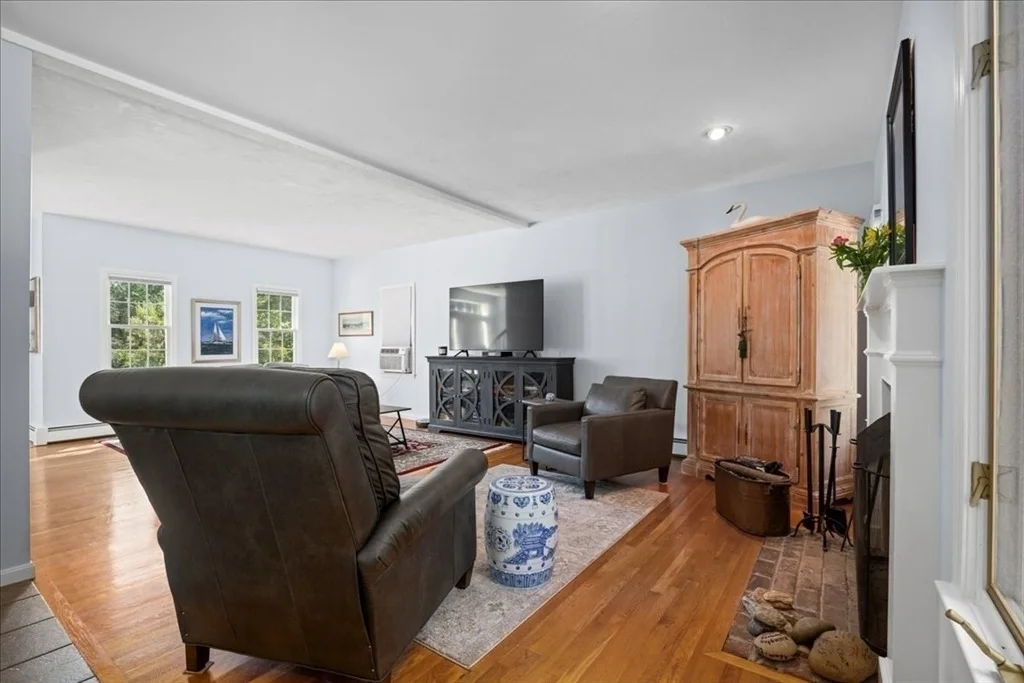Photo of 19 Wildflower Dr