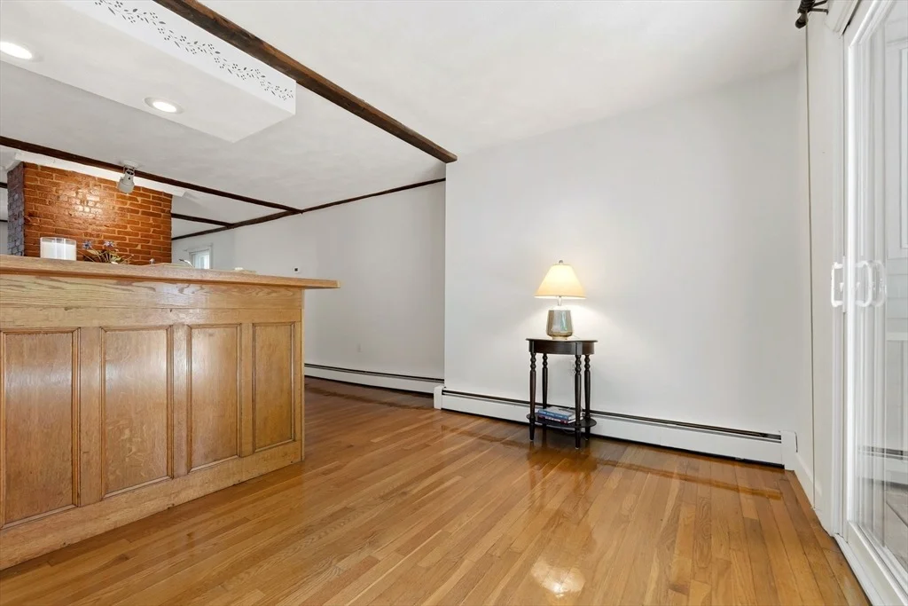 Photo of Unit 307 at 307 Maple Street