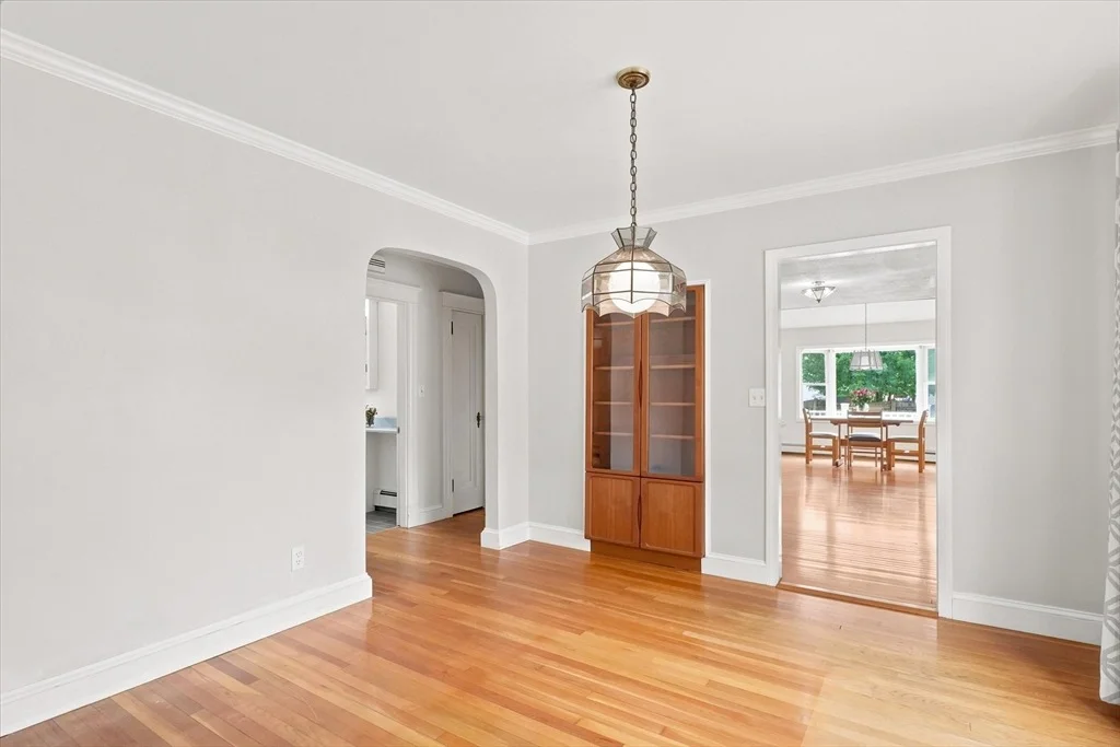 Photo of 32 Glendale Ave