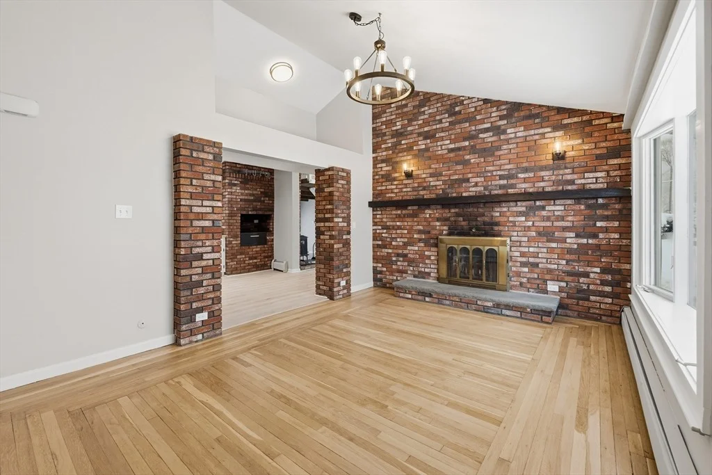 Photo of 50 Cheever Ave