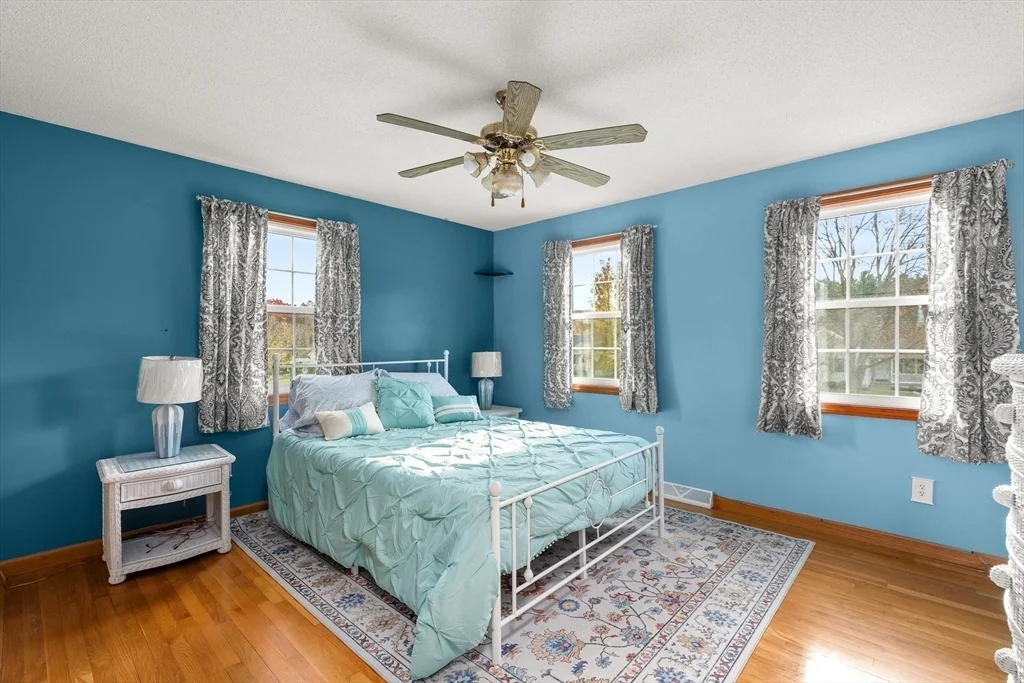 Photo of 4 Laurel Dr
