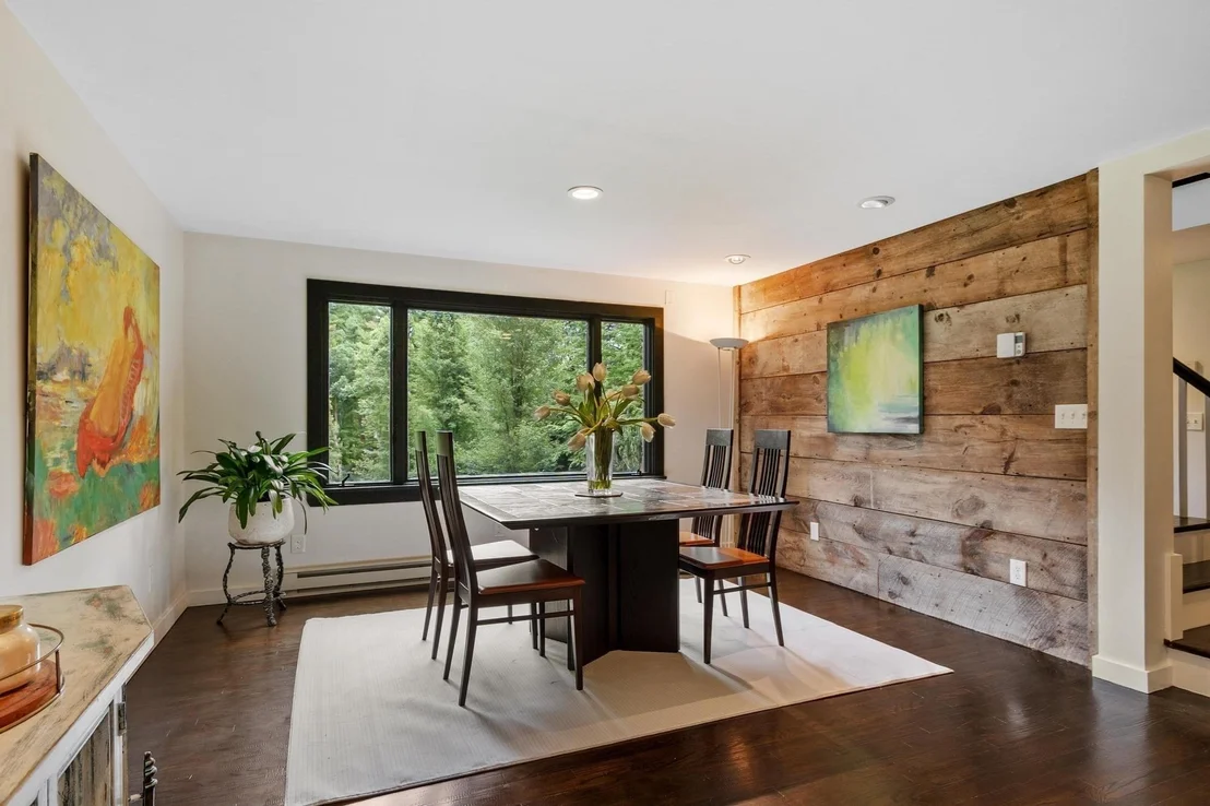 Photo of 29 Shaker Rd