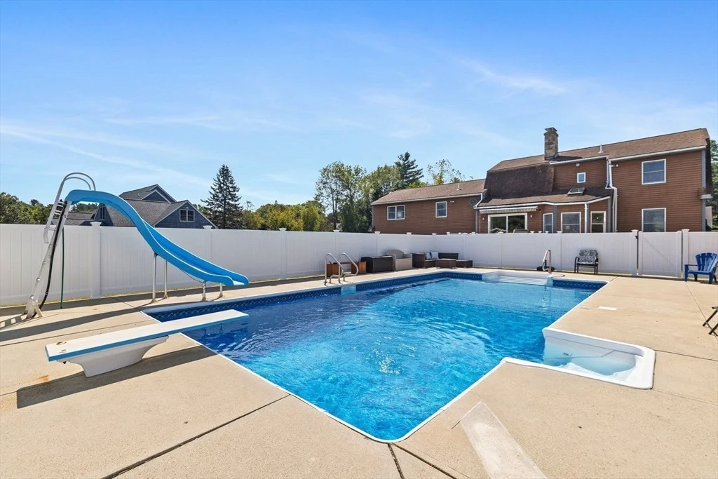 Photo of 4 Indian Brook Rd