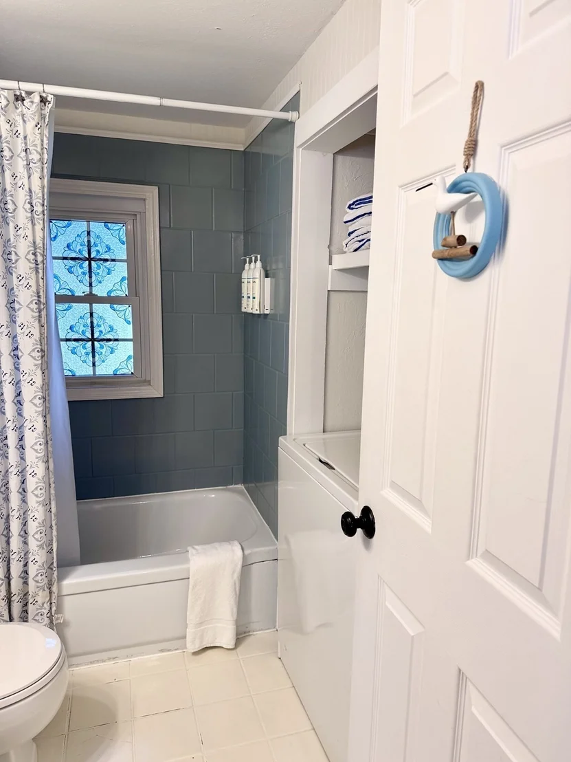 Photo of 42 Vineyard Ave