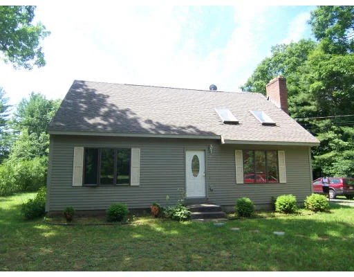 Photo of 28 Raymond Dr