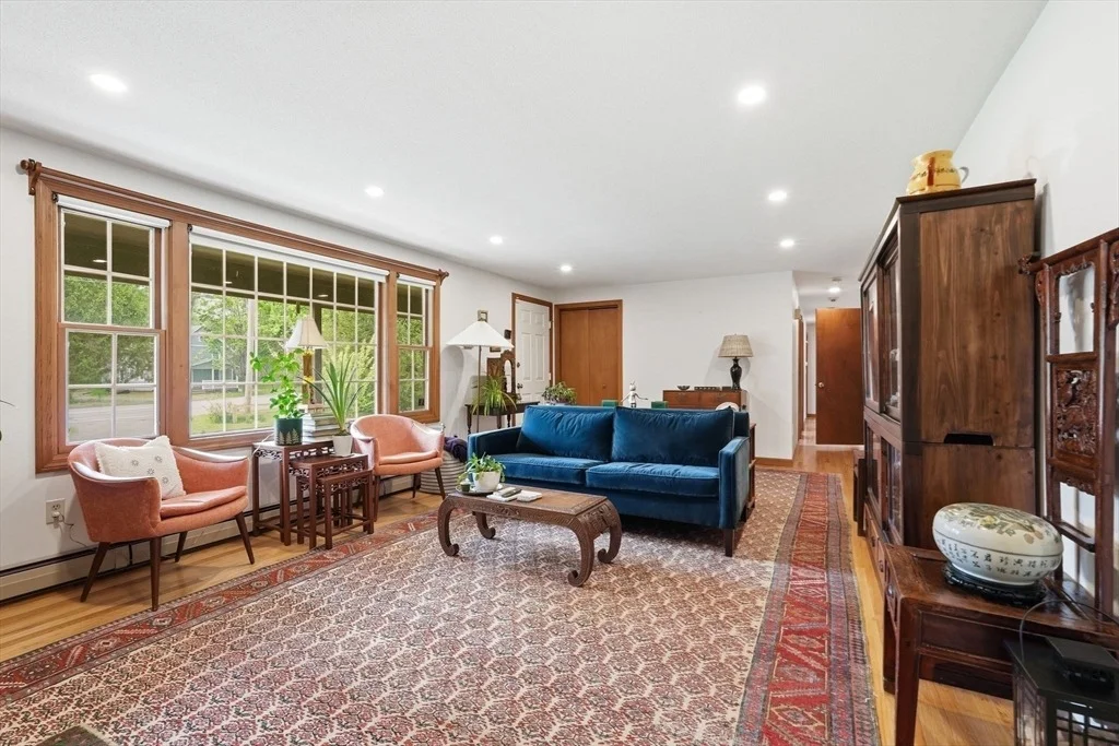 Photo of 73 N Maple St