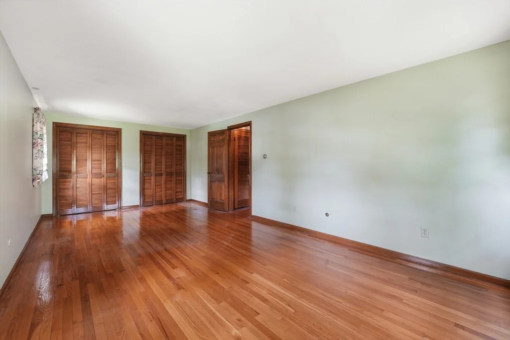 Photo of 17 Raymond Dr