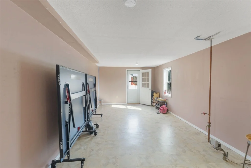 Photo of 99 Cournoyer Blvd