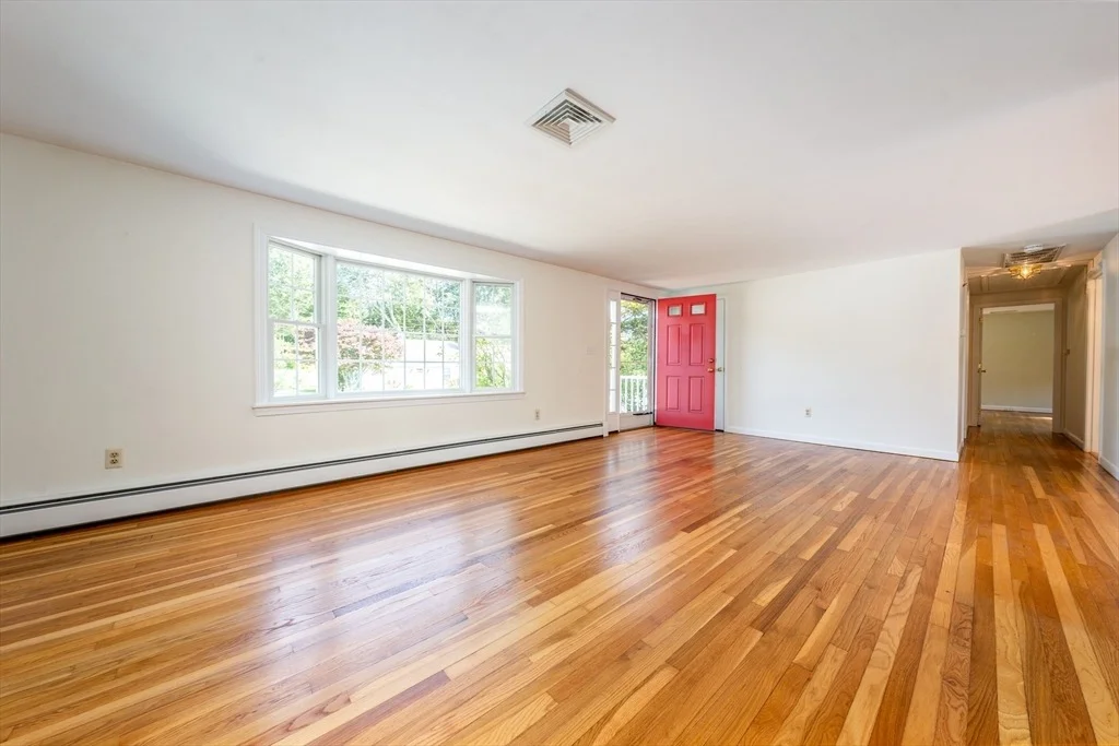 Photo of 21 Wilton Dr