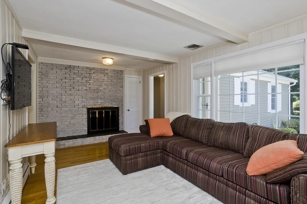 Photo of 6 Joan St