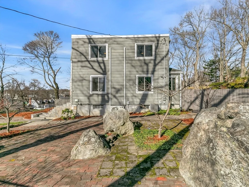 Photo of 46 Clairmont St,