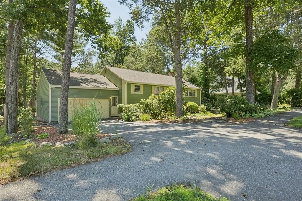 Photo of 19 Hickory Drive