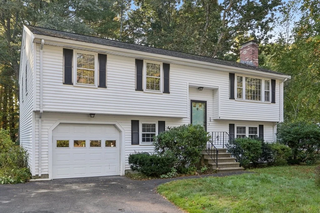 Photo of 8 Glenn Dr