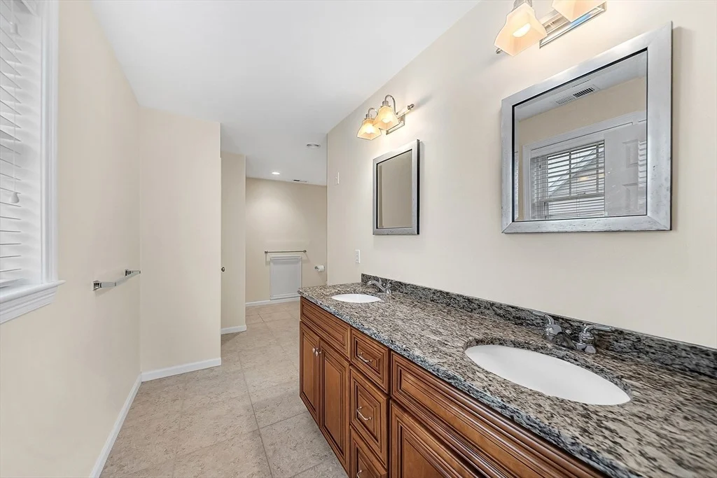 Photo of 17 Russell Rd