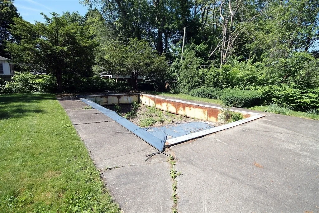 Photo of 50 Bellevue Ave