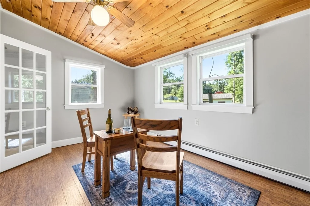 Photo of 2346 Main St