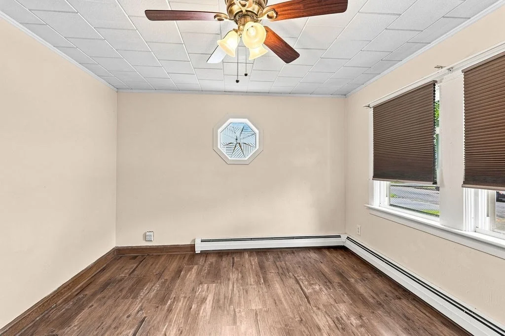 Photo of 56 Hacker St