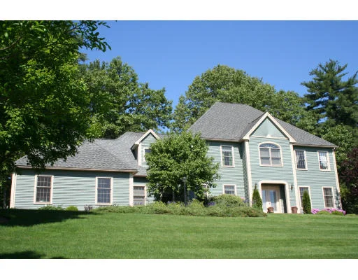 Photo of 32 Cider Hill Ln