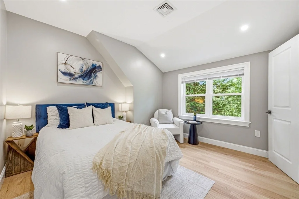 Photo of 63 Russell Rd