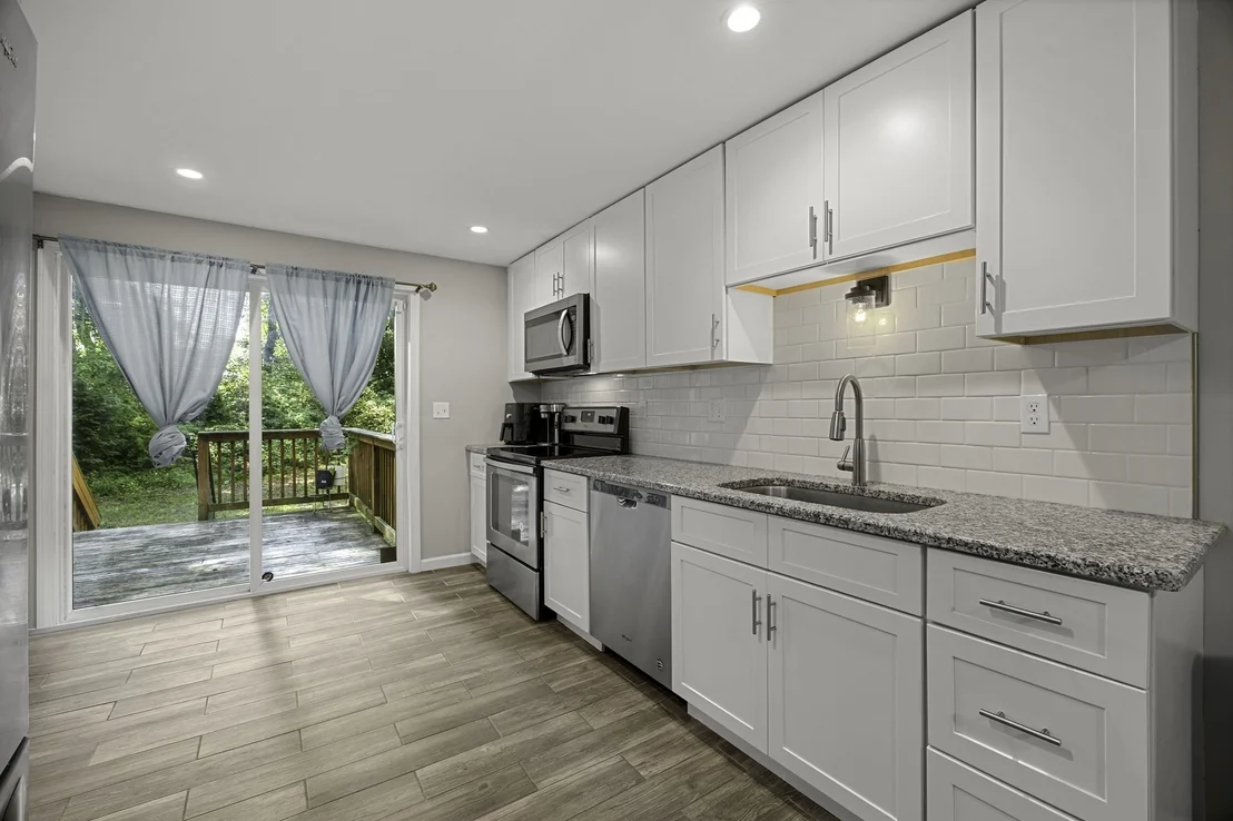 Photo of 1100 Roosevelt Ave