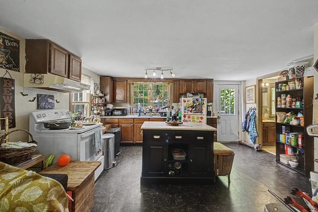 Photo of 166 Summer St