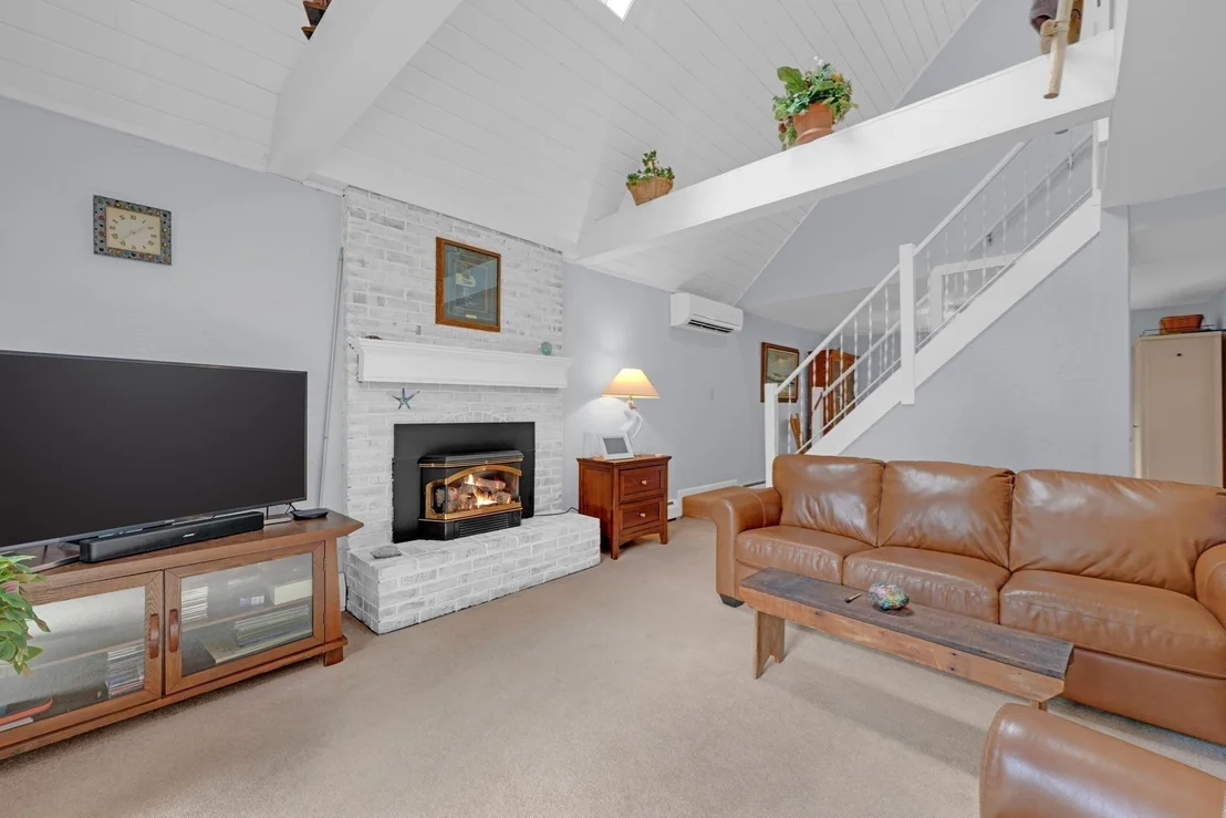 Photo of 47 Horseshoe Cir