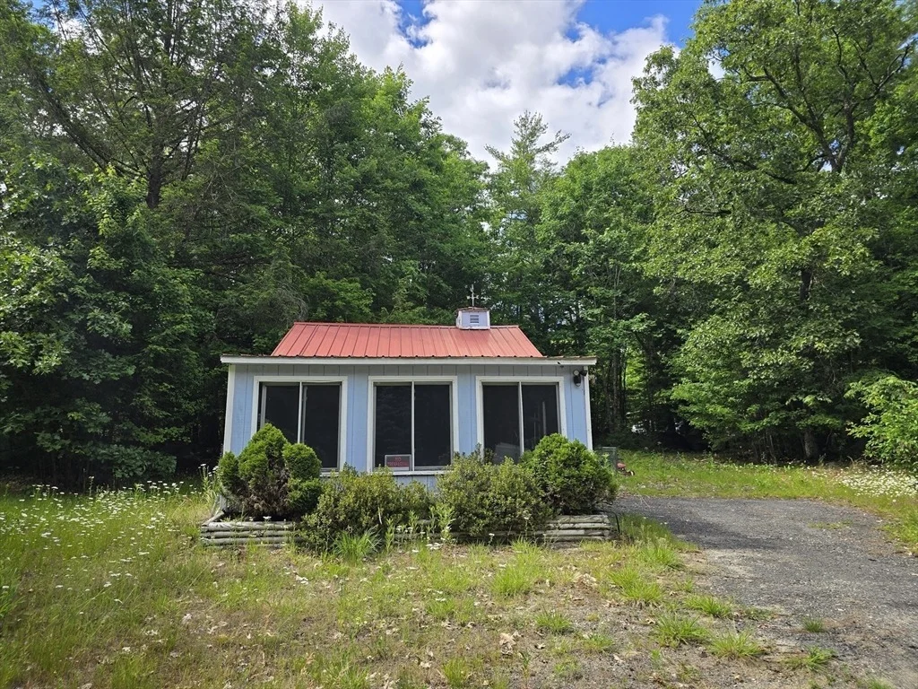 Photo of 891 Wendell Rd