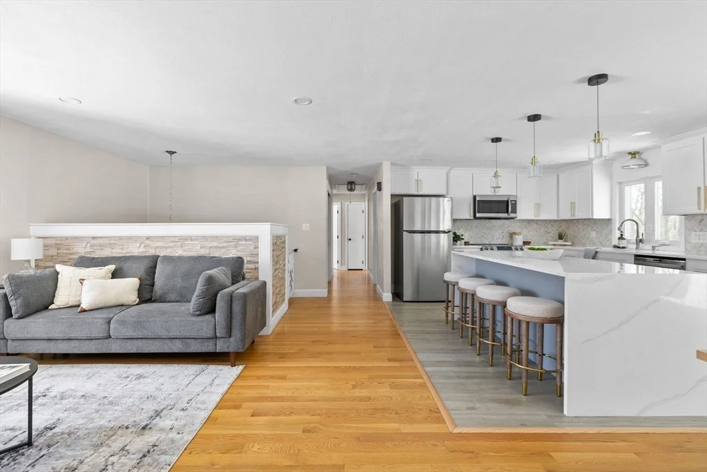 Photo of 7 Dean Cir