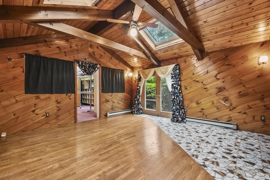 Photo of 210 Plain Dr