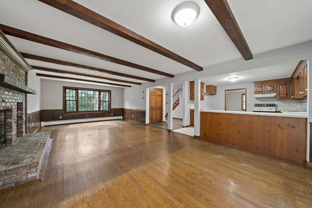 Photo of 70 Joyce Anne Rd