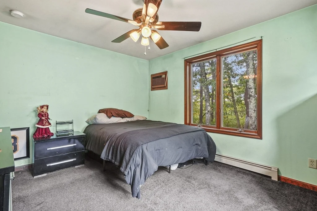 Photo of 28 Beacon Street