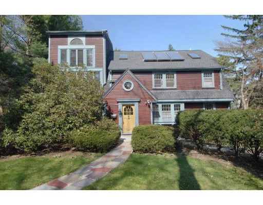 Photo of 33 Eliot Memorial Rd