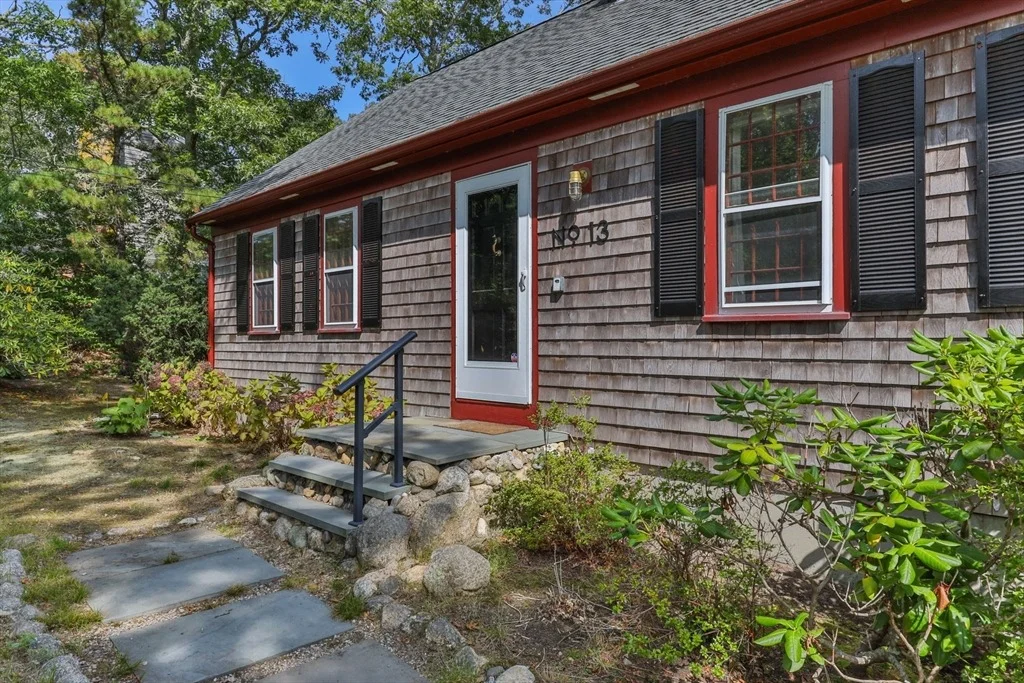Photo of 13 Elm Dr