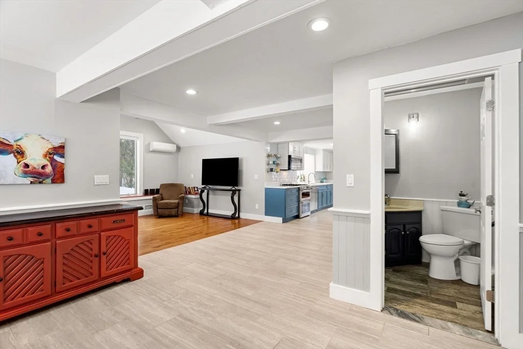Photo of 30 Bear Hill Road