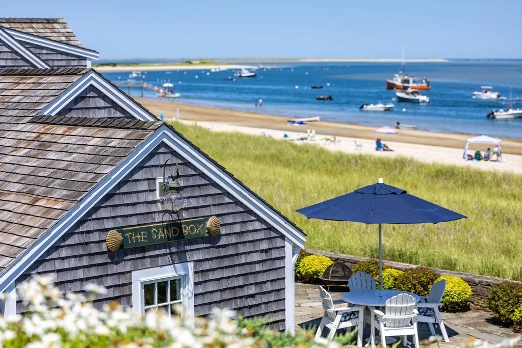 Photo of 166 Shore Road