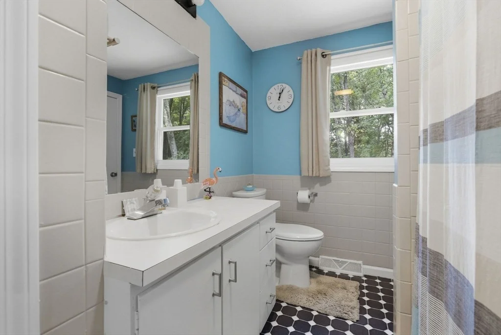 Photo of 55 Overlook Dr W