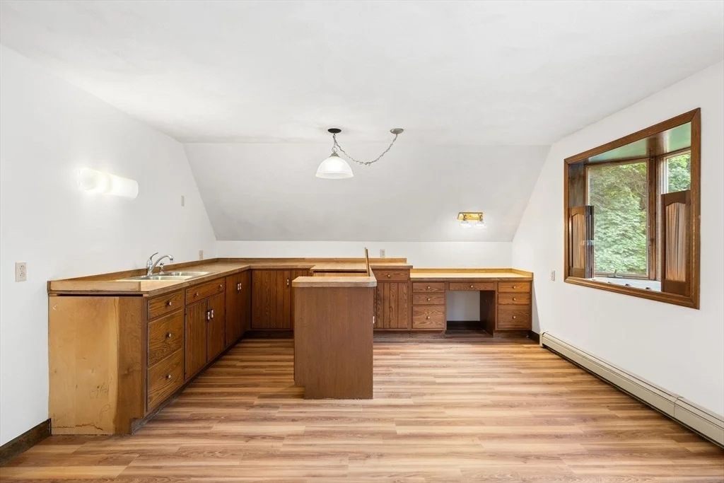 Photo of 1200 Forest St