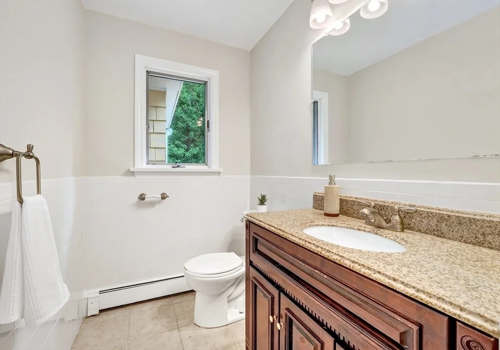 Photo of 10 Glenridge Dr
