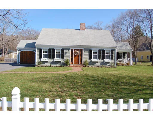 Photo of 243 Main St