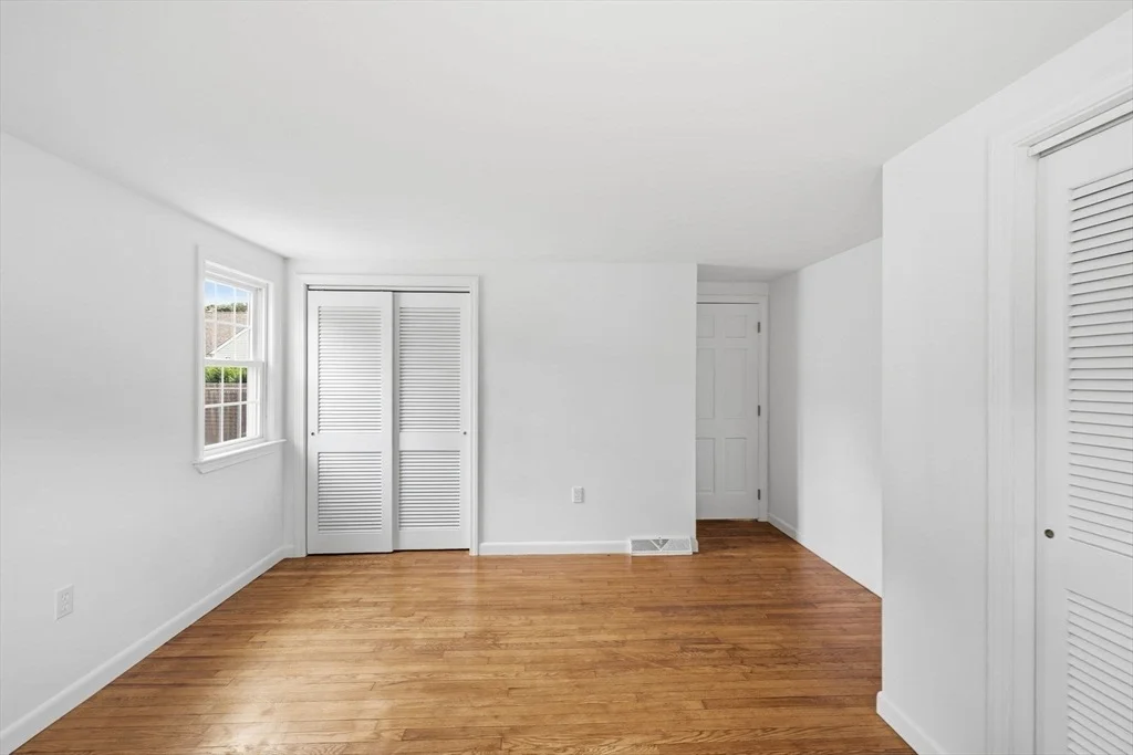 Photo of 90 Castlewood Circle