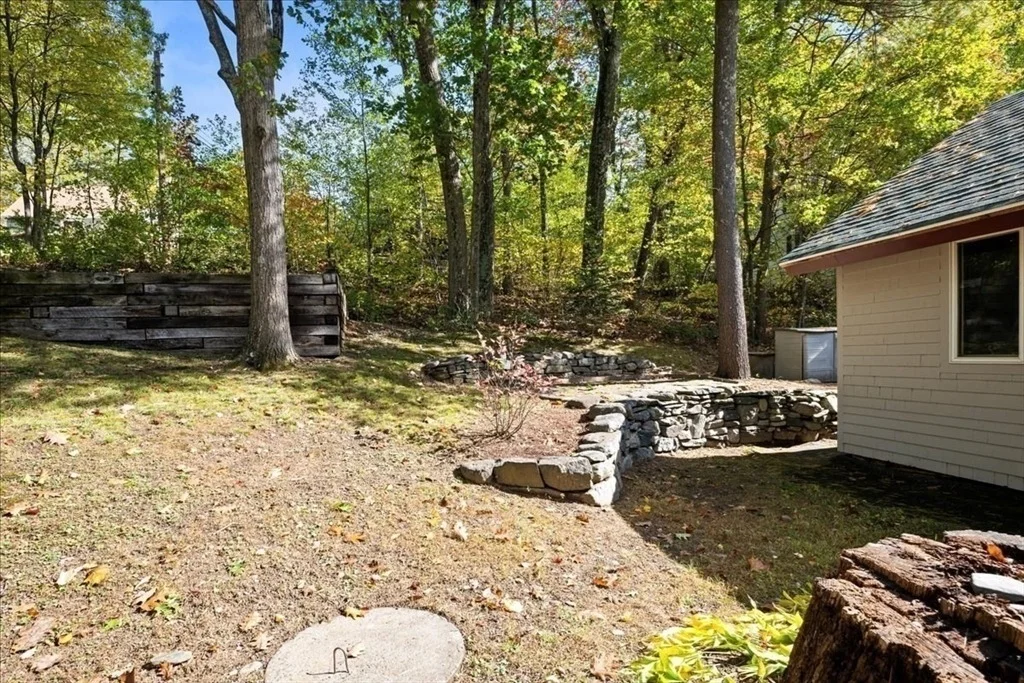 Photo of 7 Lawson Ave