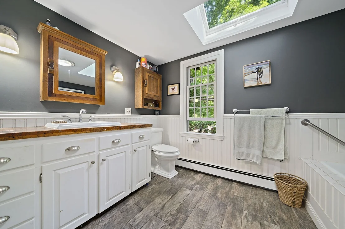 Photo of 128 Whitford Cir